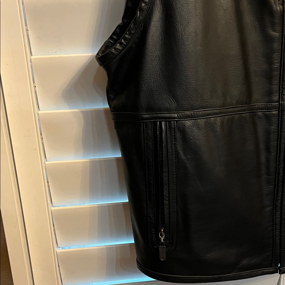 Harley-Davidson Black Leather Zip Vest with Logo Patching - Picture 4 of 5